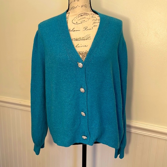 LOFT Sweaters - LOFT Sweater with Studded Button Decor size XL, never worn